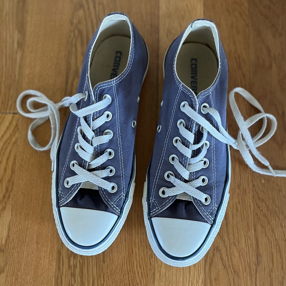 Lightly used womens navy blue converse